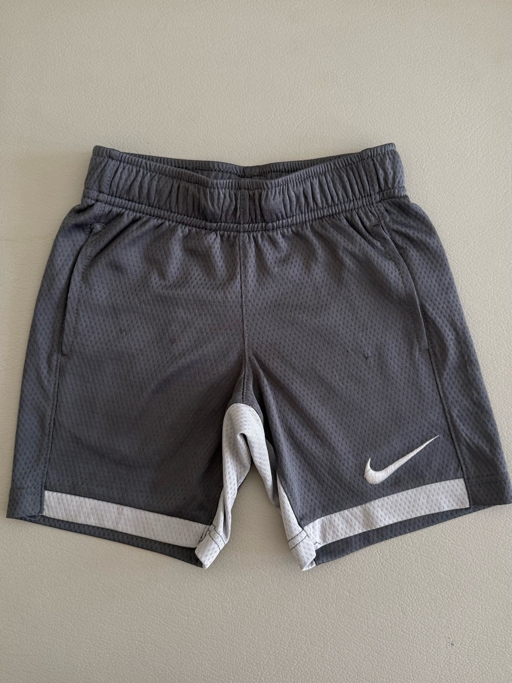 NIKE - Boy’s Shorts | DRI-FIT | Trophy Training Mesh Shorts | Size 4 yrs / XS